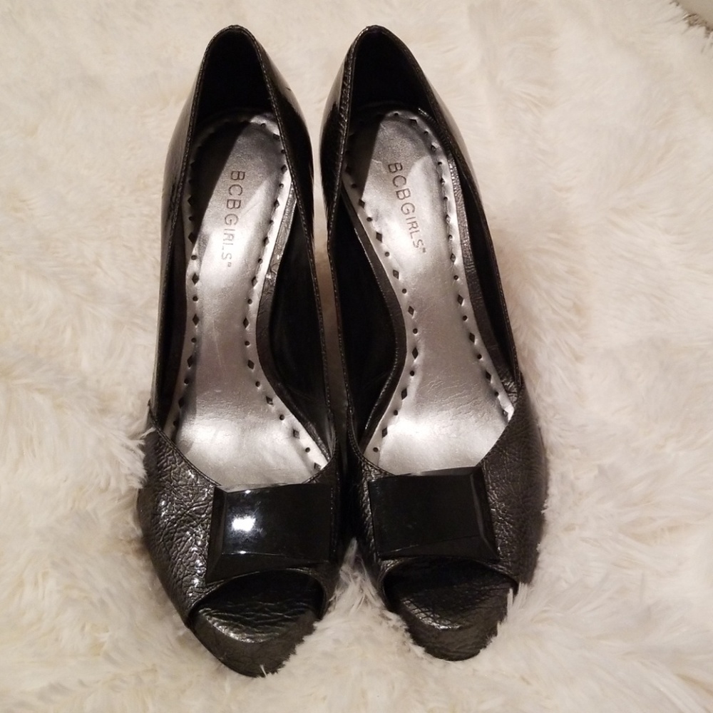 Shoe